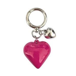 Creative resin pink heart keychain with silver heart charm and metal ring for bags