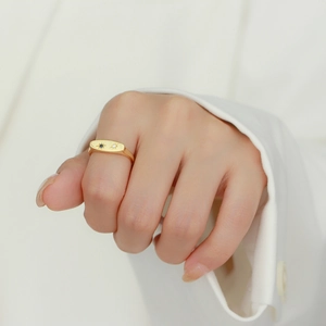 Elegant gold eight-pointed star adjustable ring with white and blue zircon stones