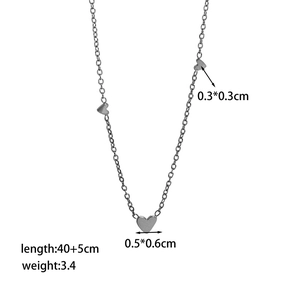 Detailed size specifications for heart pendant necklace with dimensions and weight info