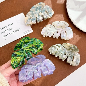 Handmade Acetate Monstera Leaf Hair Claw Large Marble Texture Iridescent Shark Clip Botanical Hair Accessories For Women