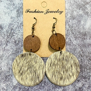 Western retro earrings with wood and cowhide leather texture on a jewelry card
