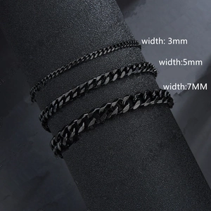 Detailed comparison of 3mm, 5mm, and 7mm black cuban link chains for men's wrist