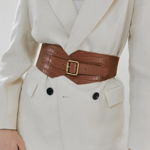 Brown wide crocodile pattern belt with bronze pin buckle for elegant waist cinching