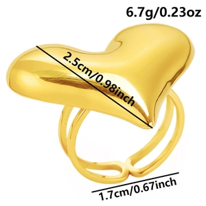 Detailed view showing dimensions and weight of the gold heart-shaped stainless steel ring