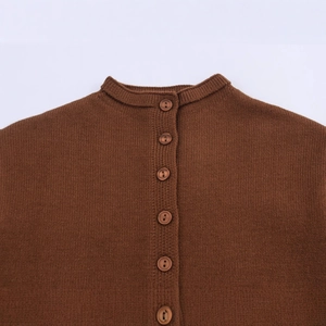 Brown knit cardigan for women with round neck and textured single-breasted button detail