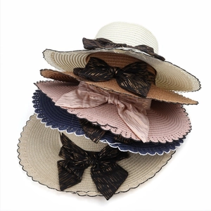 Foldable wide brim straw sun hats with scalloped lace edge and elegant bow for women
