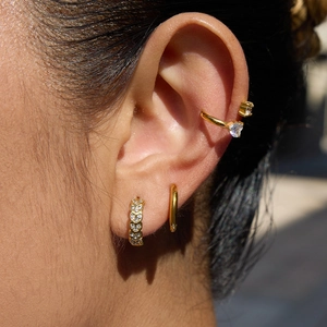 Boucles d'oreilles cœur en acier inoxydable doré et ensemble de bagues d'oreille