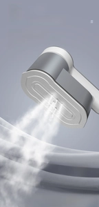 Detail of 1200W handheld steamer with 25g/min steam output and 10s fast preheating feature