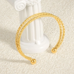 Elegant 18k gold-plated 304 stainless steel open cuff with fine wheat-textured pattern