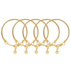 Set of 5 golden snake chain bracelets with polished heart pendants on white background