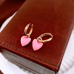 French Retro Gold Pink Heart Drip Oil Enamel Alloy Hoop Earrings Fashion Sweet Minimalist Jewelry For Women