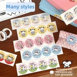 Gros plan d'autocollants ronds d'animaux mignons pour l'emballage cadeau et le scrapbooking