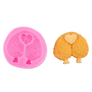 Heart-shaped Corgi butt silicone mold for resin casting and fondant cake decoration