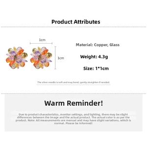 Detail view of colorful crystal flower stud earrings with 1cm dimensions and 4.3g weight