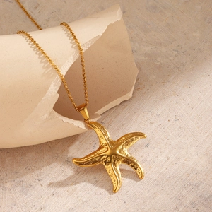Starfish Pendant Necklace Stainless Steel Hammered Texture Gold Plated Beach Vacation Jewelry For Women Trendy Nautical Style