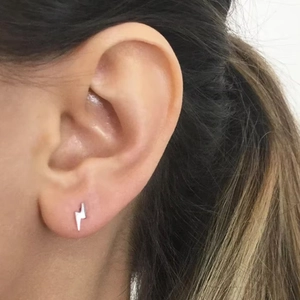 Lightning bolt F136 titanium internally threaded labret stud earring in silver finish