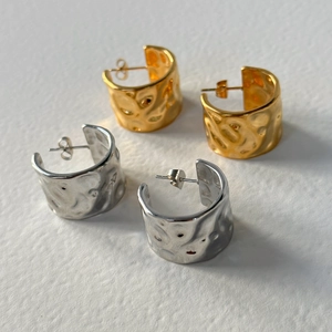 Retro Chunky C Hoop Earrings For Women 18K Gold Plated Stainless Steel Hammered Texture Molten Lava Style Jewelry