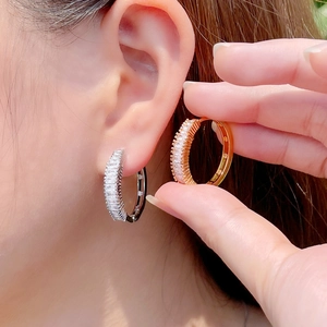 Minimalist hoop earrings with square zircons in gold and silver finish for women