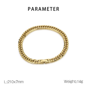 Detail view of golden double-woven stainless steel chain bracelet with size and weight info