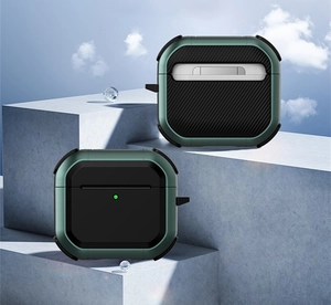 Coque AirPods robuste verte et noire avec une finition durable en texture fibre de carbone