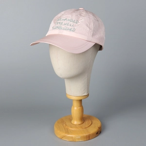 Rosa schnelltrocknende Baseballkappe mit grüner Bestickung für den Freizeit-Look