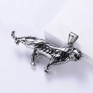 Roaring Tiger Head Pendant Necklace 304 Stainless Steel Wild Animal Beast Retro Punk Style Jewelry For Men