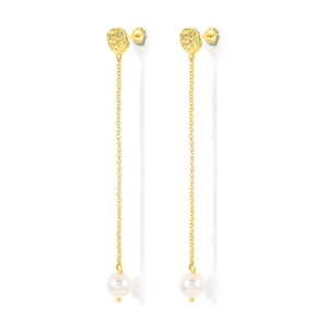 Detail of s925 silver long tassel pearl earrings with hammered gold metal texture