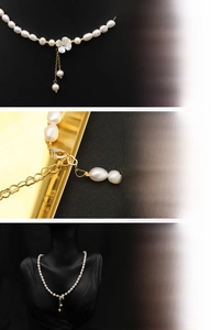 Vues détaillées du collier en perles d'eau douce avec pendentif fleur plaqué or 18 carats