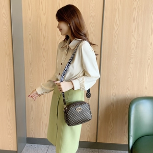 Vintage patterned shoulder bag with metal heart buckle and wide branded crossbody strap
