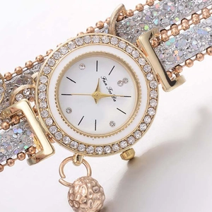 Elegante orologio in oro rosa con strass cinturino glitter e ciondolo per donna