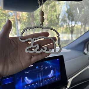 Adorno de madera para coche con siluetas de osos cortadas con láser y cuerda de yute rústica