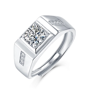 Detail of adjustable silver ring for men with brilliant round center moissanite stone