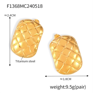 Detailed view of titanium steel gold earrings with geometric diamond pattern and dimensions