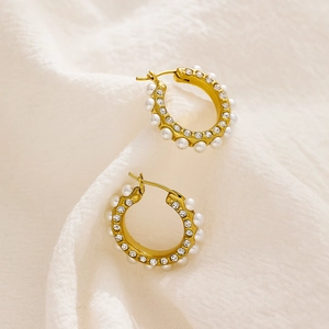 Vintage geometric titanium steel hoop earrings with 18k gold plating and pearls
