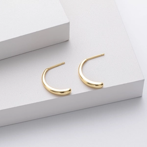 Minimalist gold S925 sterling silver petal half-hoop earrings in geometric design