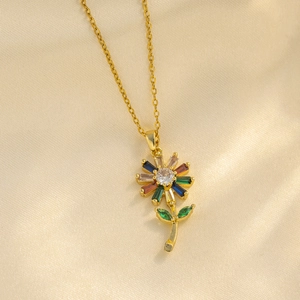 Lussuosa Collana Con Ciondolo a Forma di Girasole in Acciaio al Titanio Con Zirconia Multicolore Oro Fiore Girocollo Gioielli Donna