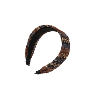 Serre-tête en tricot rétro aux motifs géométriques marron, beige et bleu foncé