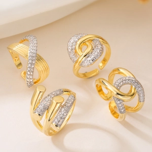 Bagues En Cuivre Plqué Or Mode Européenne Pour Femmes Zircone Incrustée Design Géométrique Croisé Ouvert Réglable Bijoux