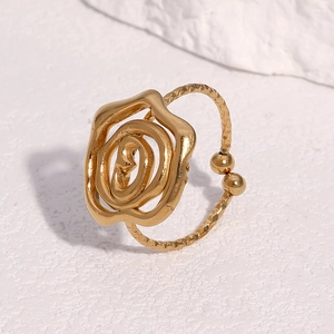 18k gold plated stainless steel open ring featuring a 3D rose flower and hammered band