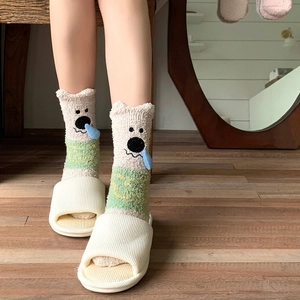 Chaussettes épaisses en polaire corail avec motif ours mignon en kaki et vert