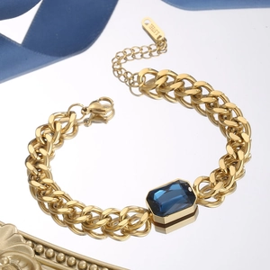 Bracelet chaîne cubaine en acier doré avec cristal rectangulaire bleu foncé élégant