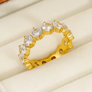 Classic 18k gold plated stainless steel ring with circular cubic zirconia stone setting