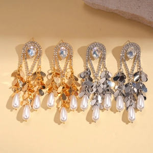 Boucles d'oreilles franges plaquées or 18k avec perles gouttes et cristaux en or et argent