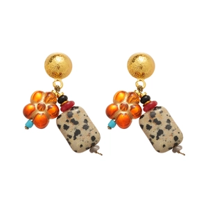 Vintage stone earrings with orange resin flowers and hammer-finished golden studs