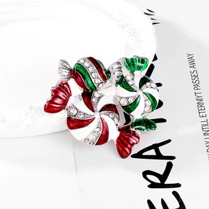 Spilla Natalizia a Forma di Caramella in Lega di Zinco Smalto Strass Rosso Verde Bianco Spille per Cappotti Donna Accessori