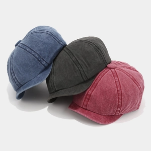 Vintage Docker Cap aus gewaschener Baumwolle in Schwarz, Blau und Burgund mit sechs Paneelen