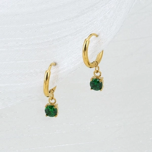 Golden stainless steel hoop earrings with round emerald green zircon pendant drops