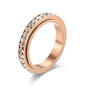 Anello girevole anti-stress in oro rosa con zirconi e finitura in metallo spazzolato