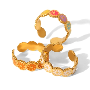 Adjustable gold stainless steel rings with colorful enamel daisy flowers for women