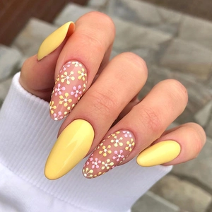 Faux Ongles Jaunes Forme Amande Brillants Longs Ongles Artificiels Avec Motif Fleurs Blanches Pour Femmes